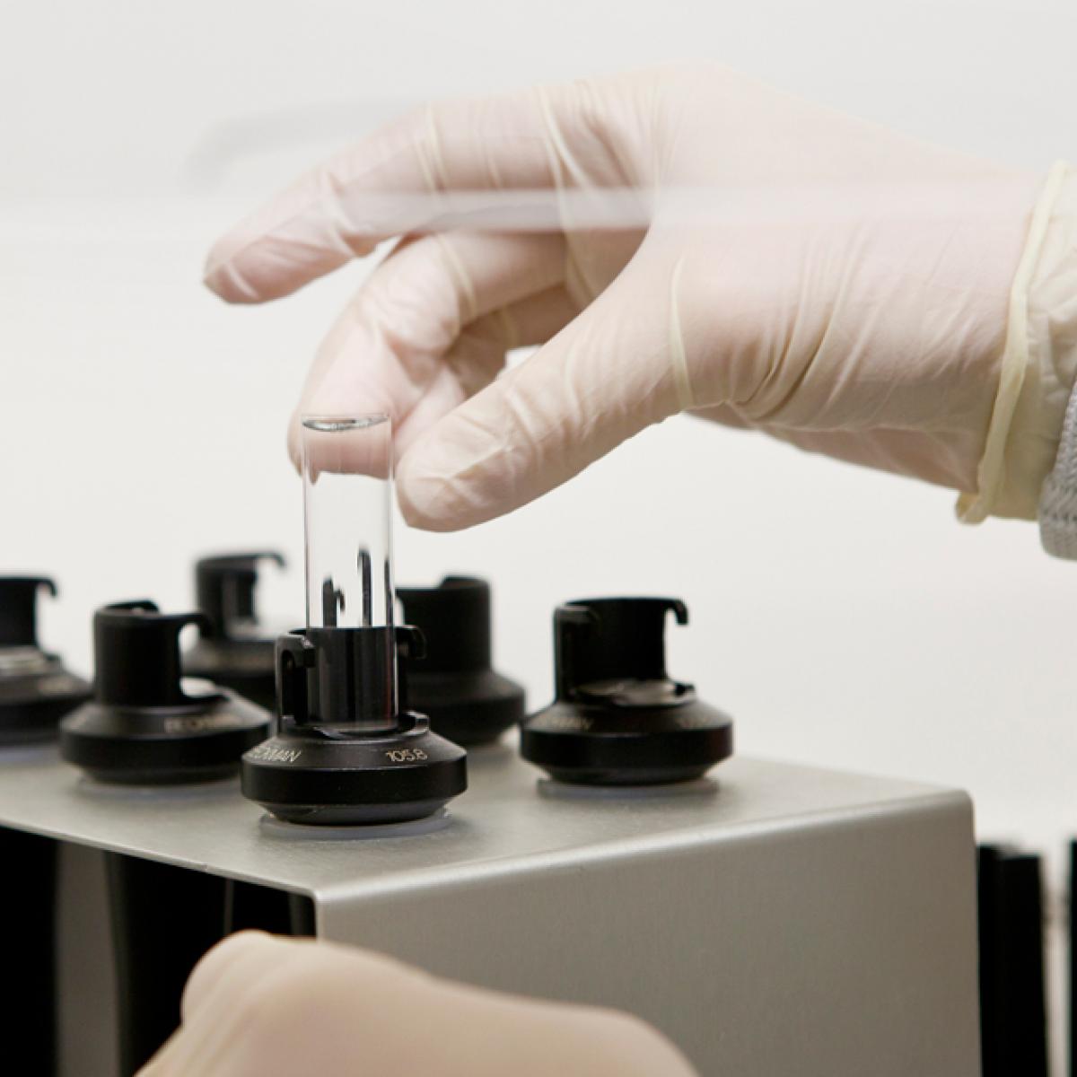 Myasthénie microARN et production de cytokines inflammatoires AFM