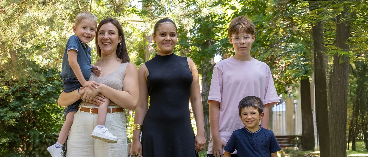 Les 4 familles ambassadrices du Téléthon 2025 lors des Journées des Familles organisées par l'AFM-Téléthon en juillet 2025