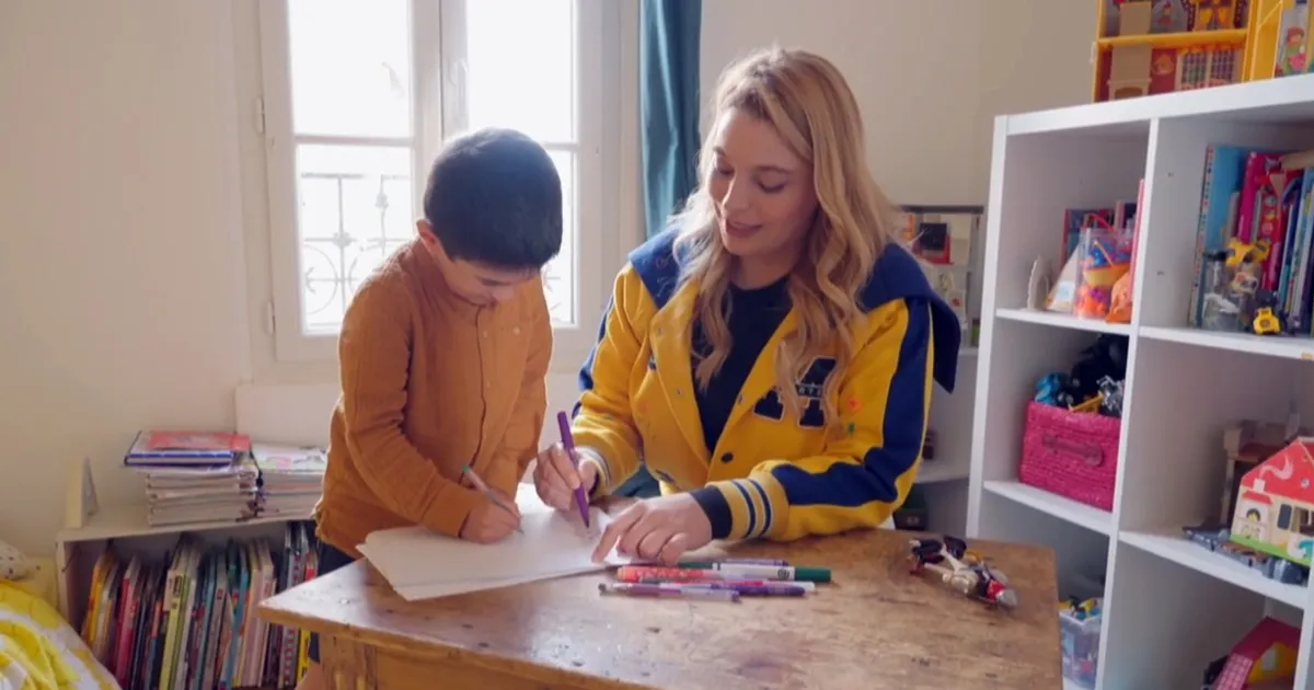 Paulin, ambassadeur du Téléthon 2025, ouvre son monde d’enfant à Santa, marraine de l'édition
