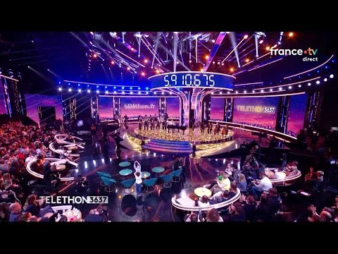 Santa chante "La différence"