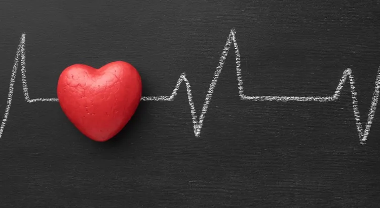 Vignette Actualité : Illustration de la santé cardiaque montrant un cœur rouge associé à un tracé d’électrocardiogramme