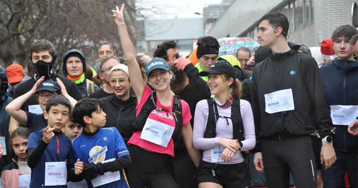 Des coureurs dans les starting block de la Myorun organisée au profit de l'AFM-Téléthon