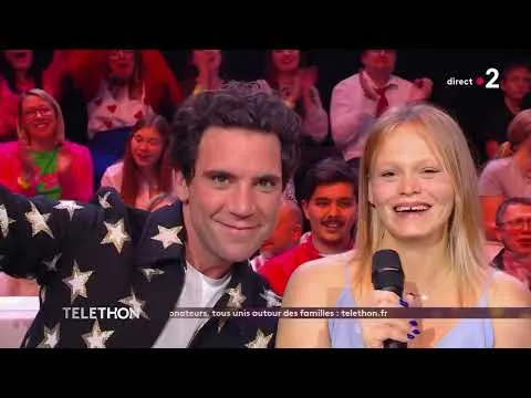 Mika chante pour Kelly