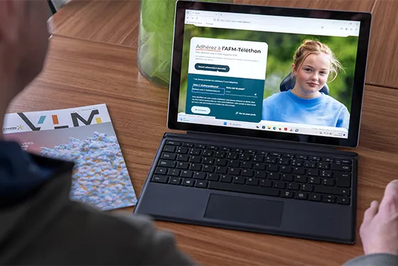 J'adhère à l'AFM-Téléthon en quelques clics grâce à son espace adhérent en ligne