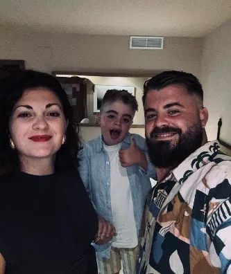 Lucas, 6 ans, atteint d’une maladie rare neuromusculaire non identifiée