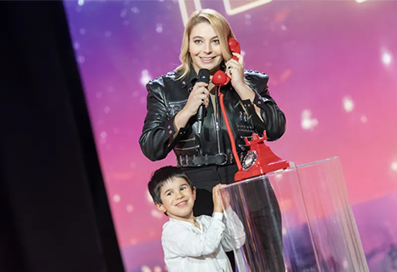 Santa et Paulin répondent aux donateurs du Téléthon 2025 en direct