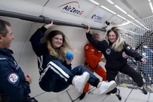 Téléthon 2022 : Chloé et Mélanie en apesanteur lors d’un vol scientifique piloté par Thomas Pesquet