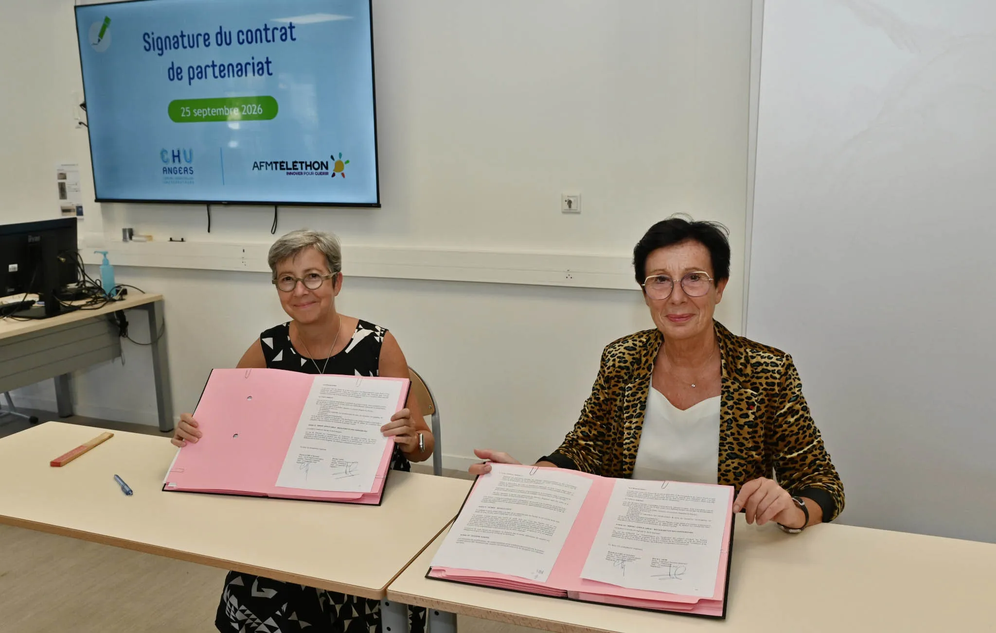 l’AFM-Téléthon et le CHU d’Angers ont signé un partenariat stratégique afin de renforcer leur coopération le vendredi 25 septembre 2026