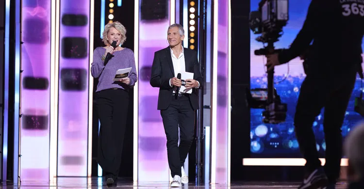 Nagui et Sophie Davant sur le plateau du Téléthon