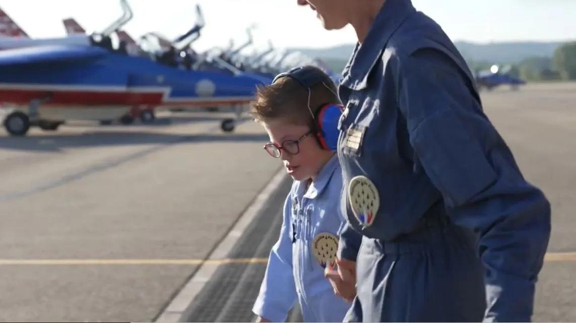 Jules avec la patrouille de france