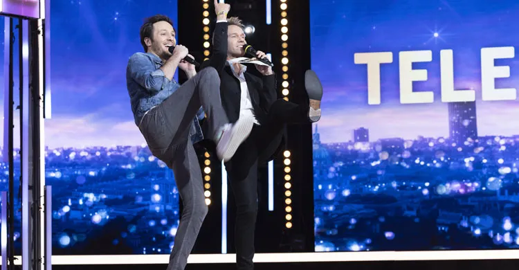 Vianney et Cyril Féraud font une chorégraphie pour appeler au 36 37