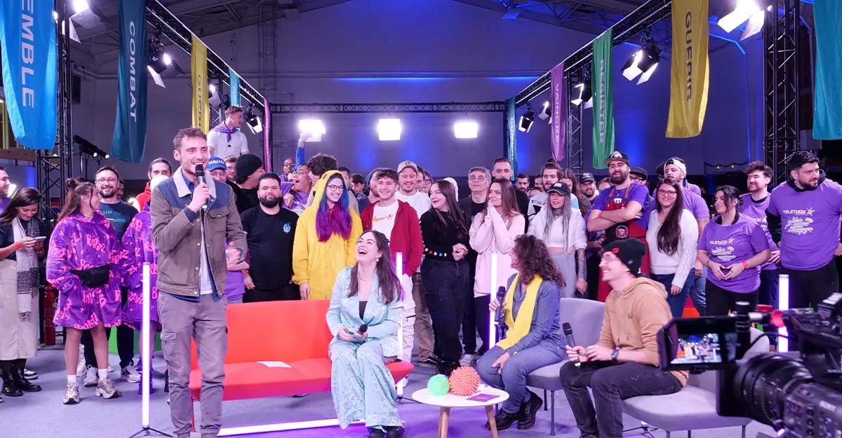 Jules Thiebaut sur le plateau du Téléthon Gaming 2023