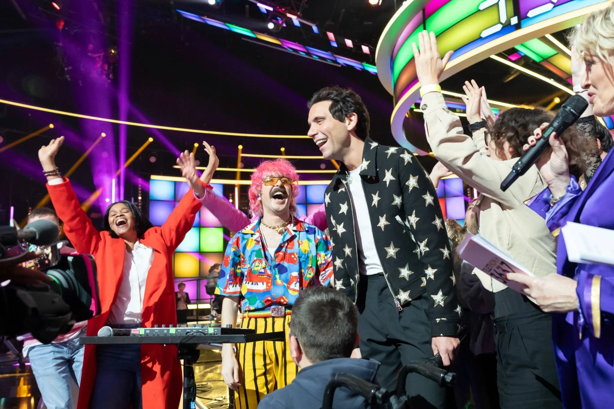 Une ambiance festive et haute en couleurs sur le plateau du Téléthon 2024