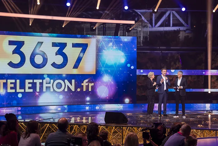 Le Téléthon, un évènement de solidarité unique qui allie marathon télévisuel et mobilisation populaire.