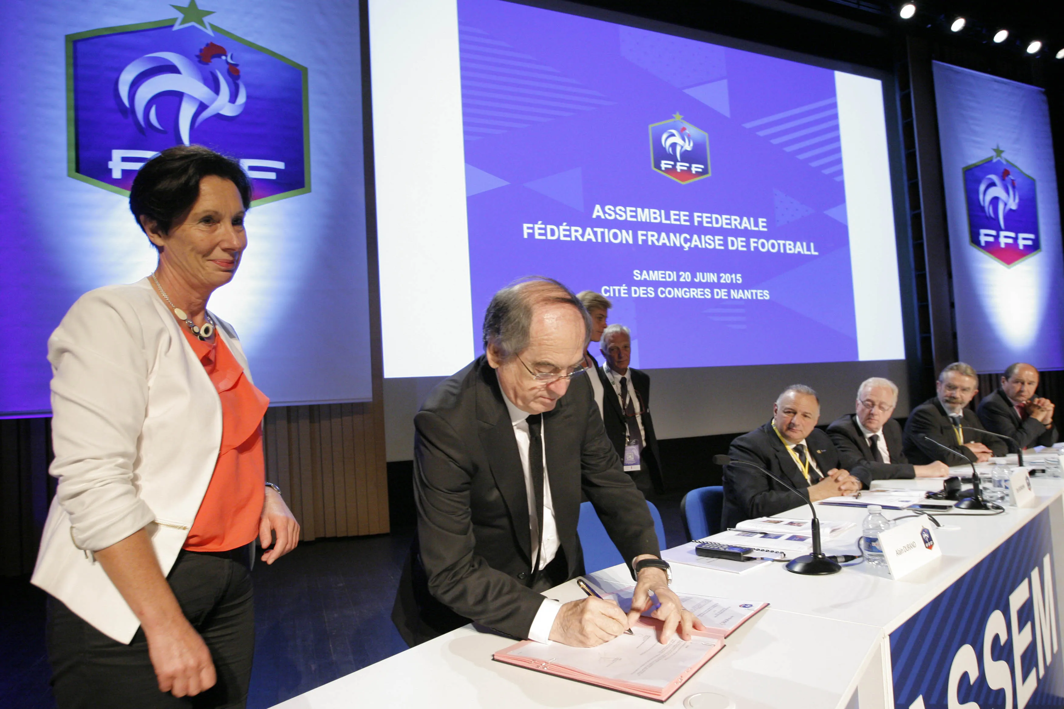 signature du partenariat entre AFM-Téléthon et Fédération Française de Football